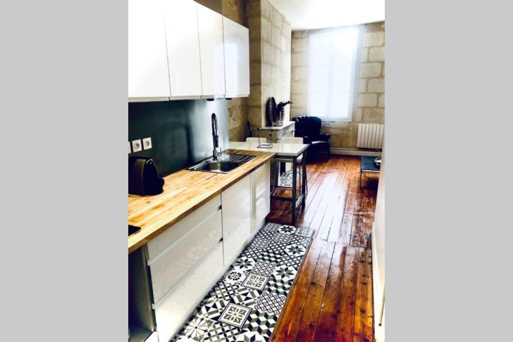 Au Coeur De Libourne Apartment Екстериор снимка
